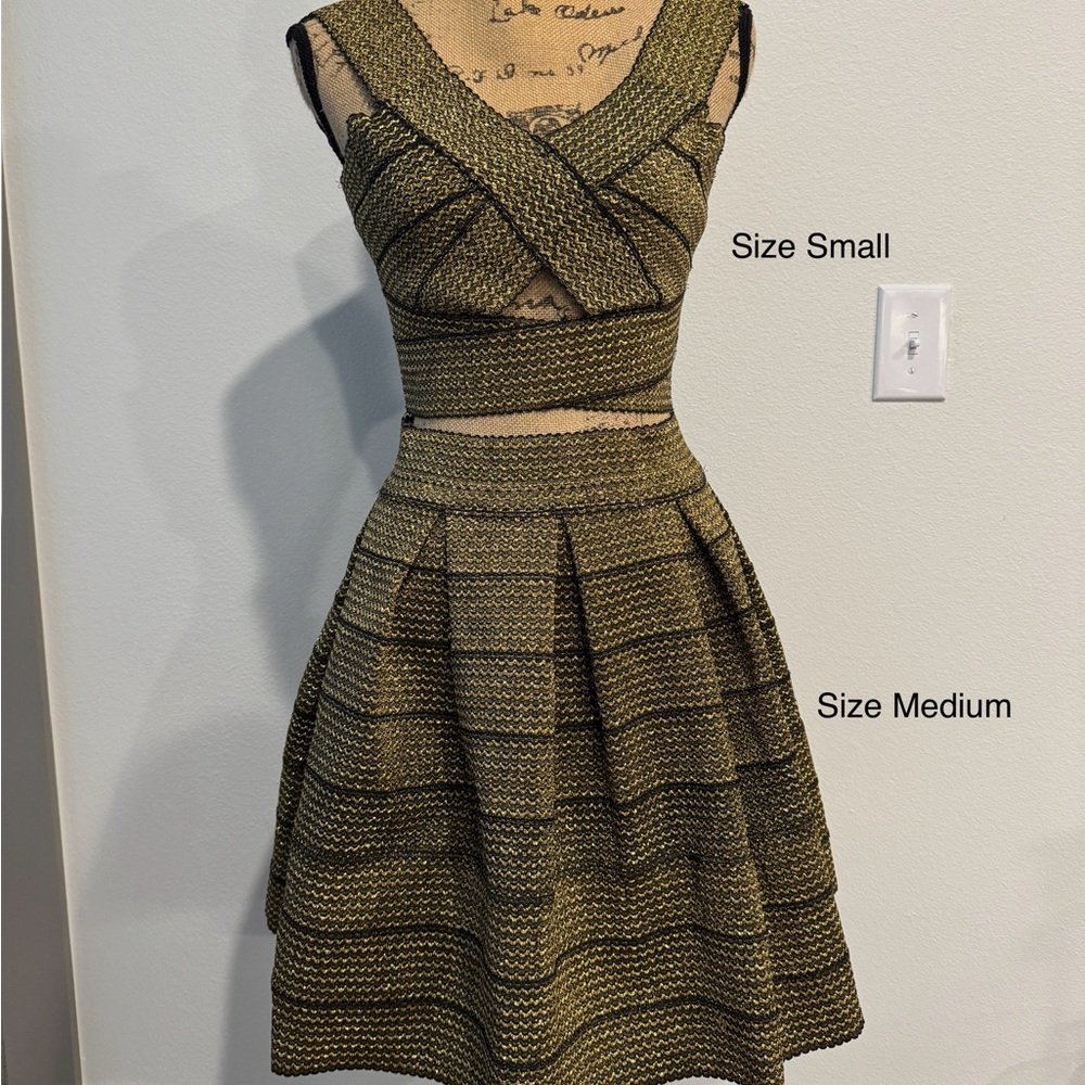 Elegant Gold and Black Women's Skirt